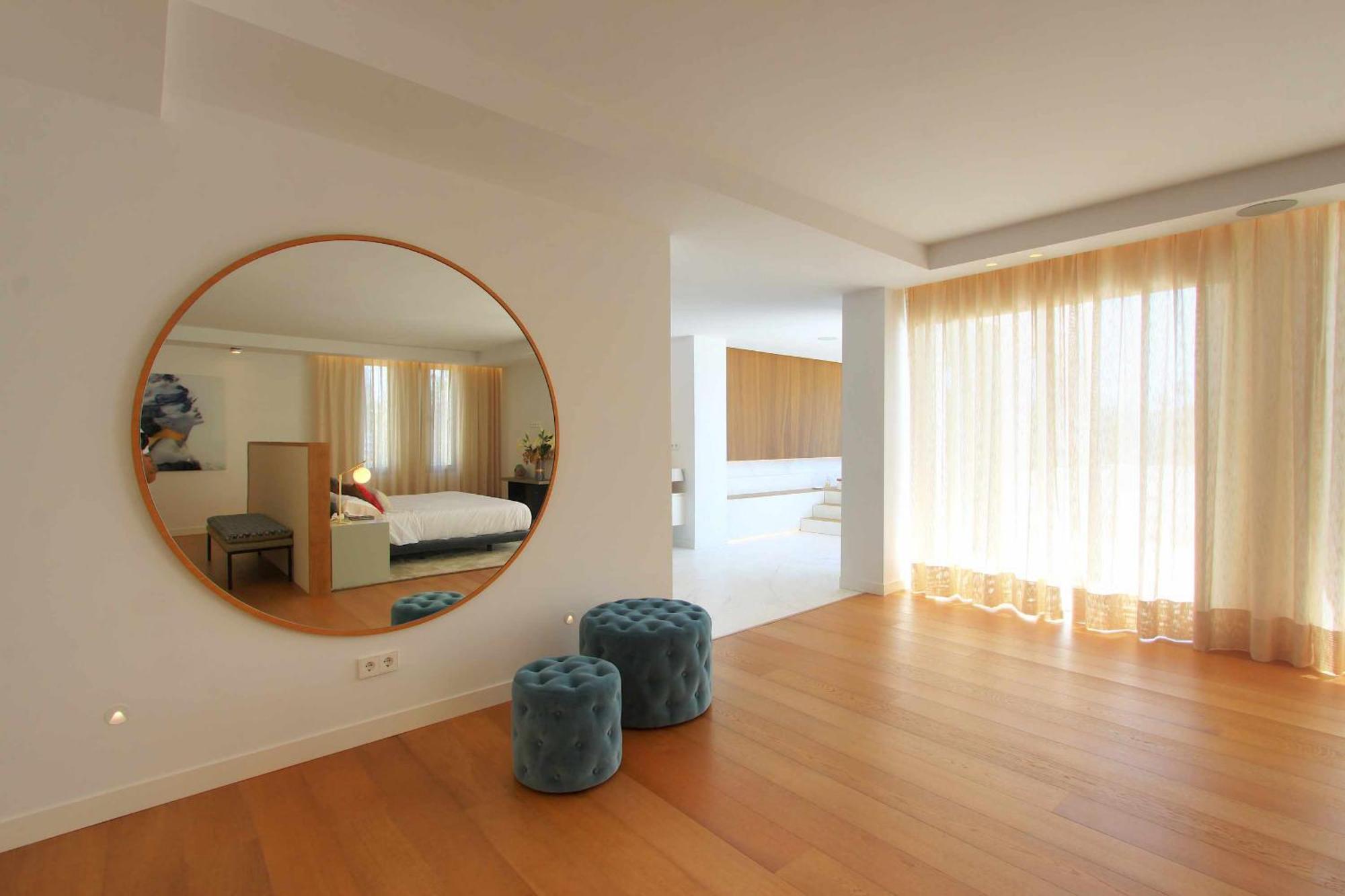Contemporary & Very Spacious Puerto Banus