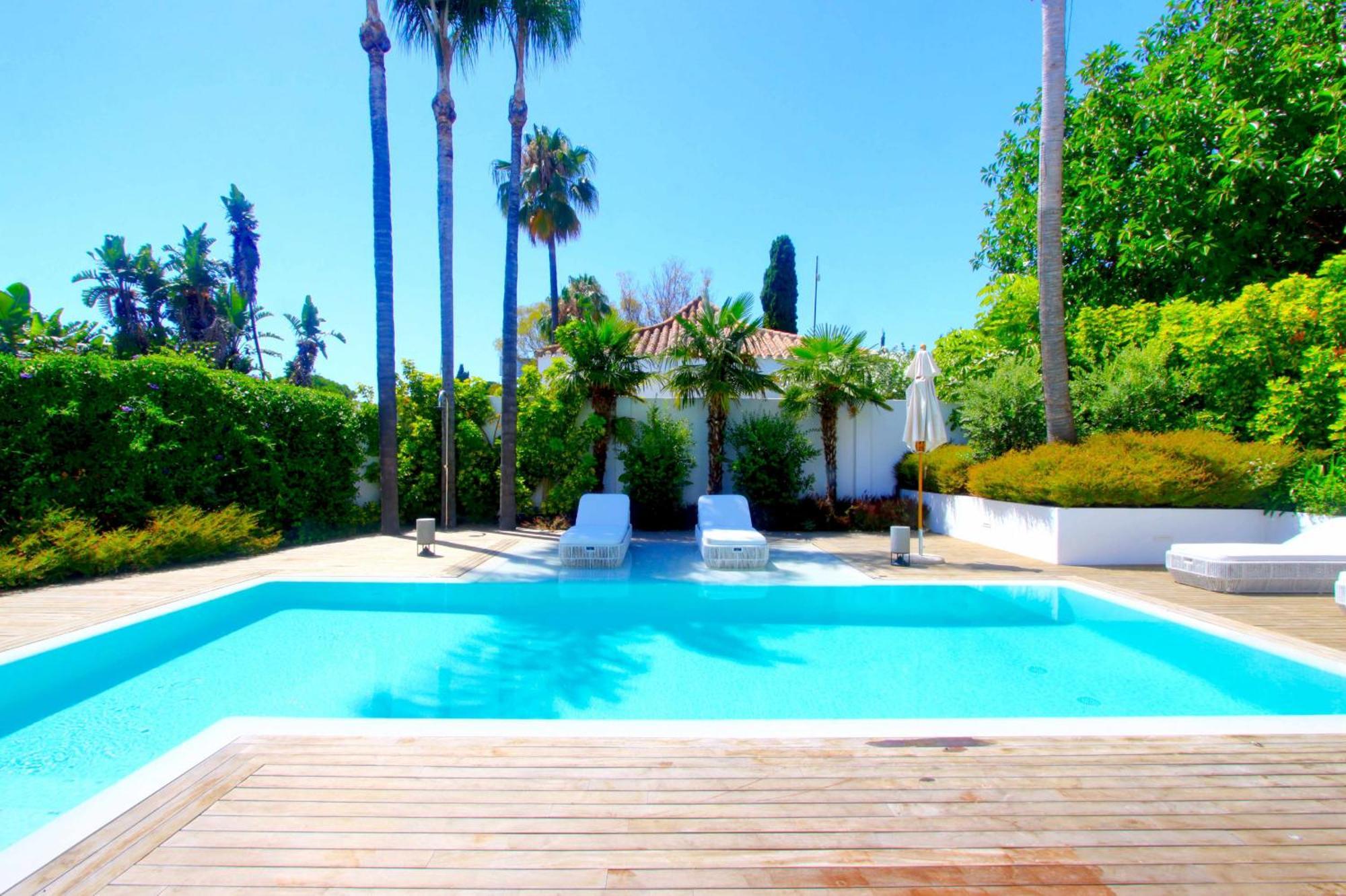 Contemporary & Very Spacious Puerto Banus *
